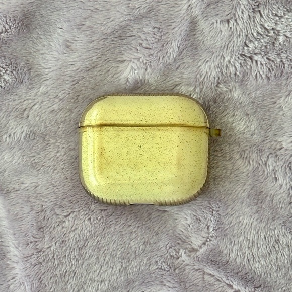 Apple AirPods 3rd Generation - Picture 4 of 4